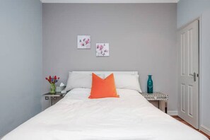 2 bedrooms, iron/ironing board, travel crib, free WiFi