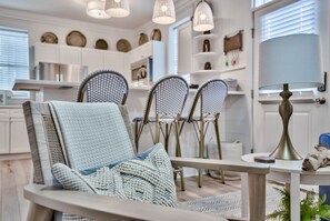 Interior - Designer Bungalow 5 min Walk to Beach (Santa Rosa Beach)