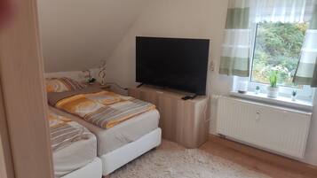 1 bedroom, WiFi, bed sheets