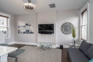 House, Multiple Beds, Kitchen | Living area - Heart of Mainstrasse Suites (Covington)