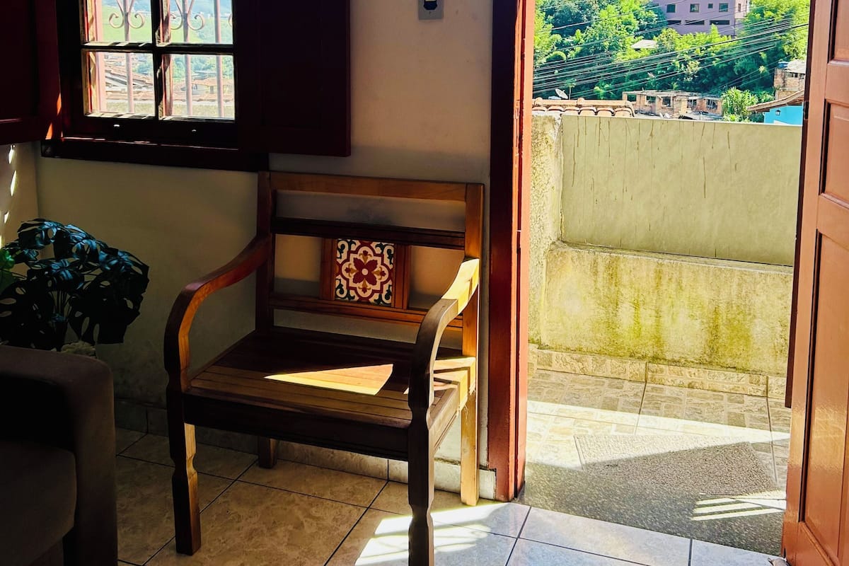 Basic House, City View | Interior