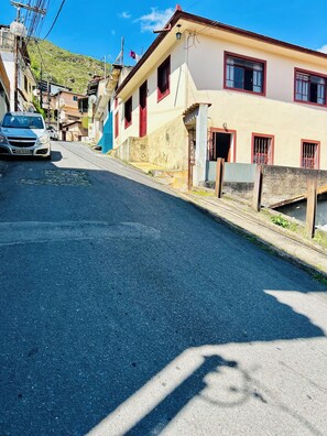 Property grounds - Casa Mestre Ataíde (Ouro Preto)