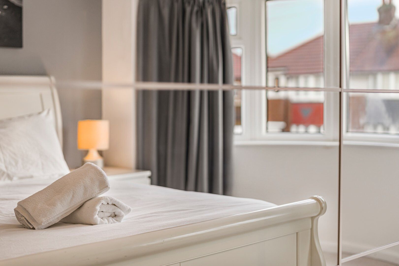 2 chambres, fer et planche à repasser, accès Internet, draps fournis