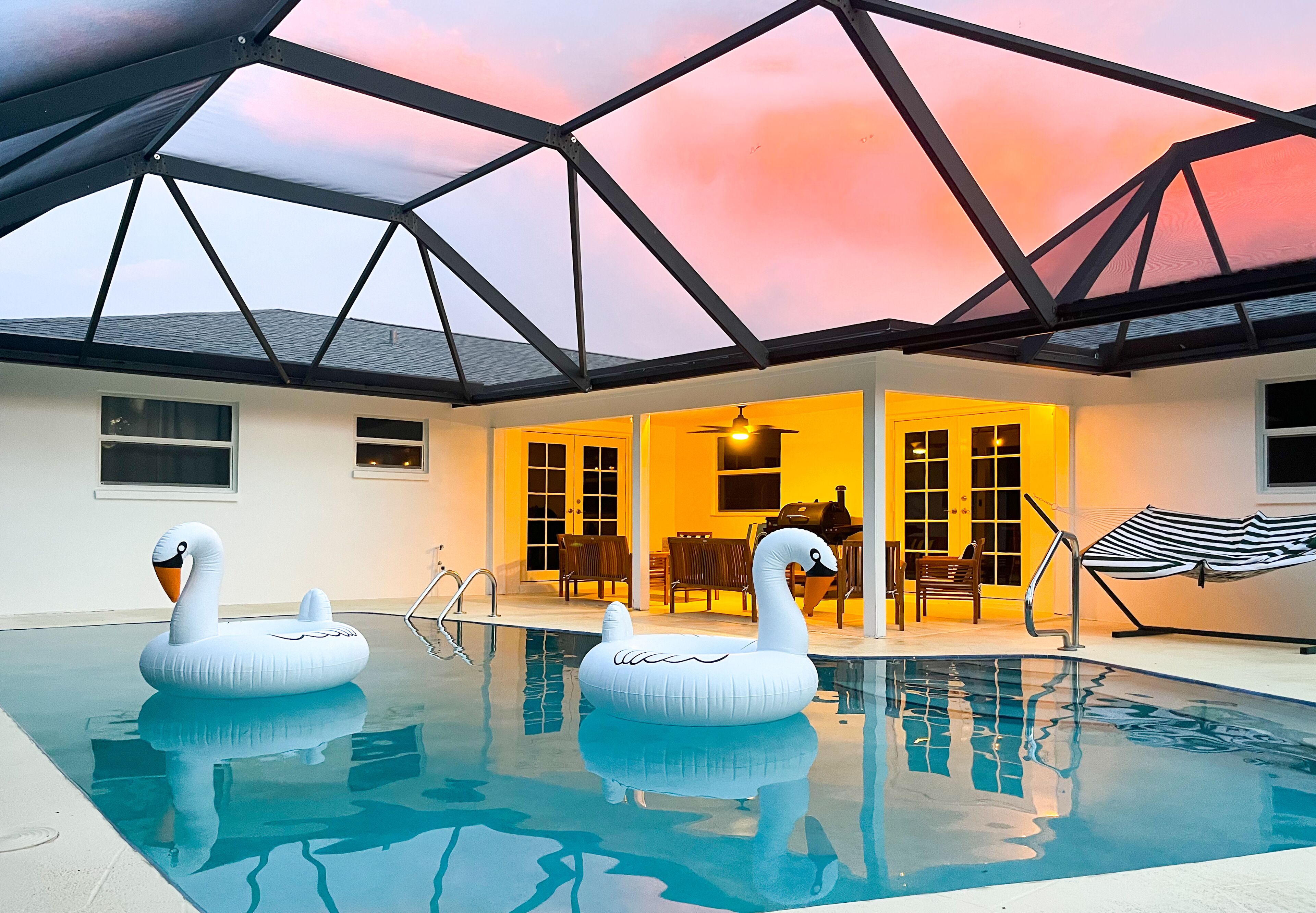 City Chic - HEATED POOL - Your Quiet Escape in the Heart of Palm Beach Gardens