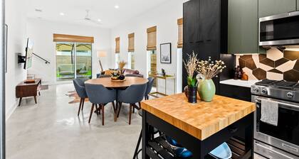 Stylish 2 Bedroom Retreat in South Austin