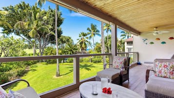 Condo, 2 Queen Beds, Balcony, Partial Ocean View (Grace's Oasis) | Property grounds