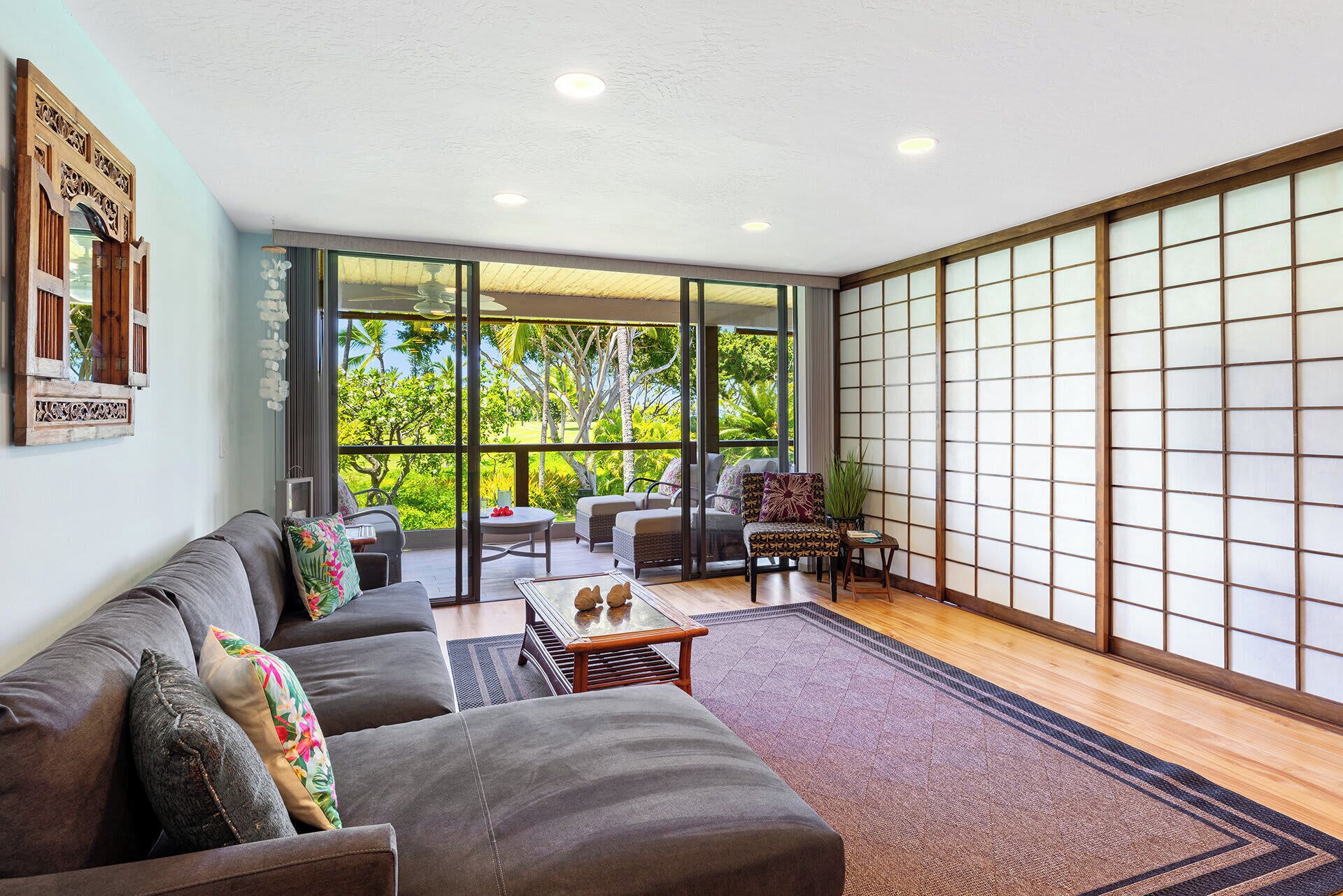 Condo, 2 Queen Beds, Balcony, Partial Ocean View (Grace's Oasis) | Living area