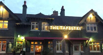 Charming Victorian Cottage With Spacious Garden