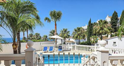 Luxuriöses Ferienhaus in Mijas Costa, mit Meerblick und GroĂem Privatpool