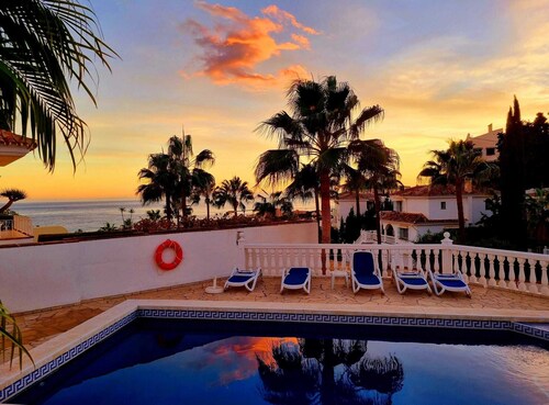 Luxuriöses Ferienhaus in Mijas Costa, mit Meerblick und Großem Privatpool