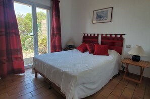 2 soveværelser, strygejern/strygebræt