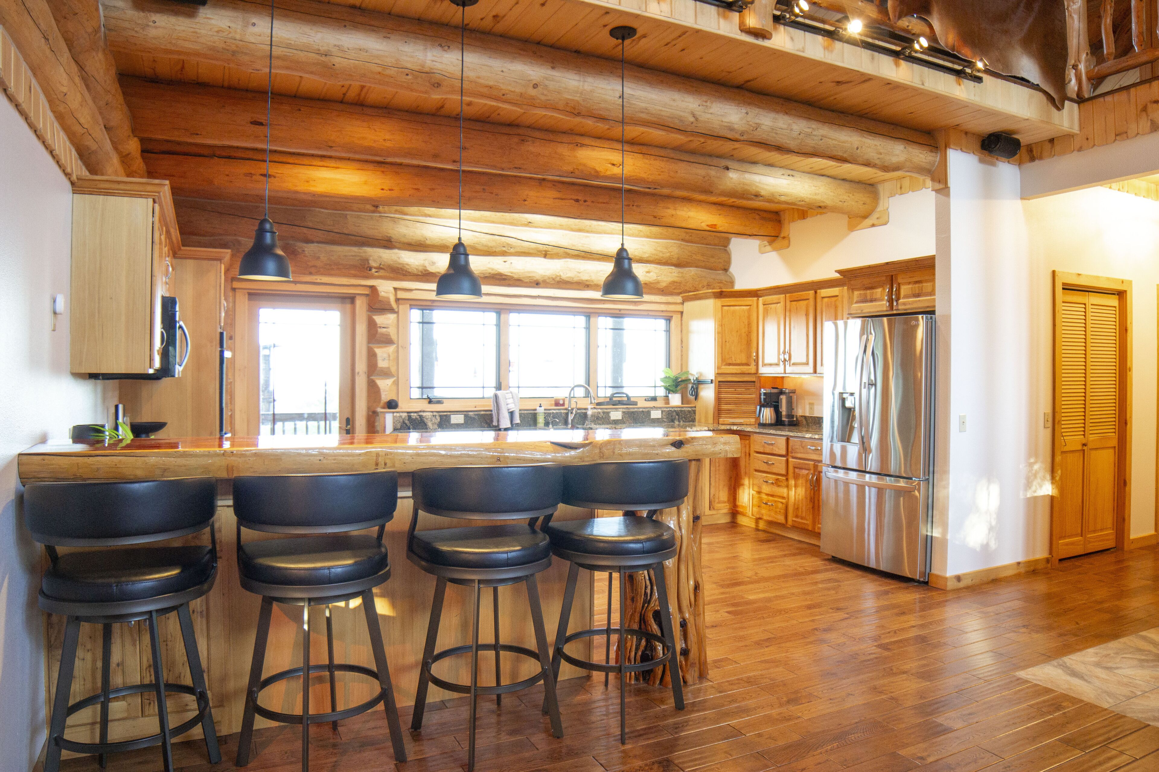 Micro-ondes, four, plaque de cuisson, lave-vaisselle