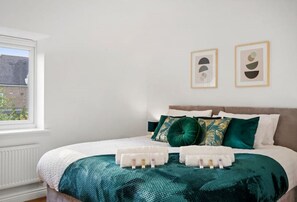 4 Schlafzimmer, Bügeleisen/Bügelbrett, WLAN, Bettwäsche