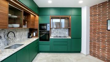 Fridge, microwave, oven, dishwasher