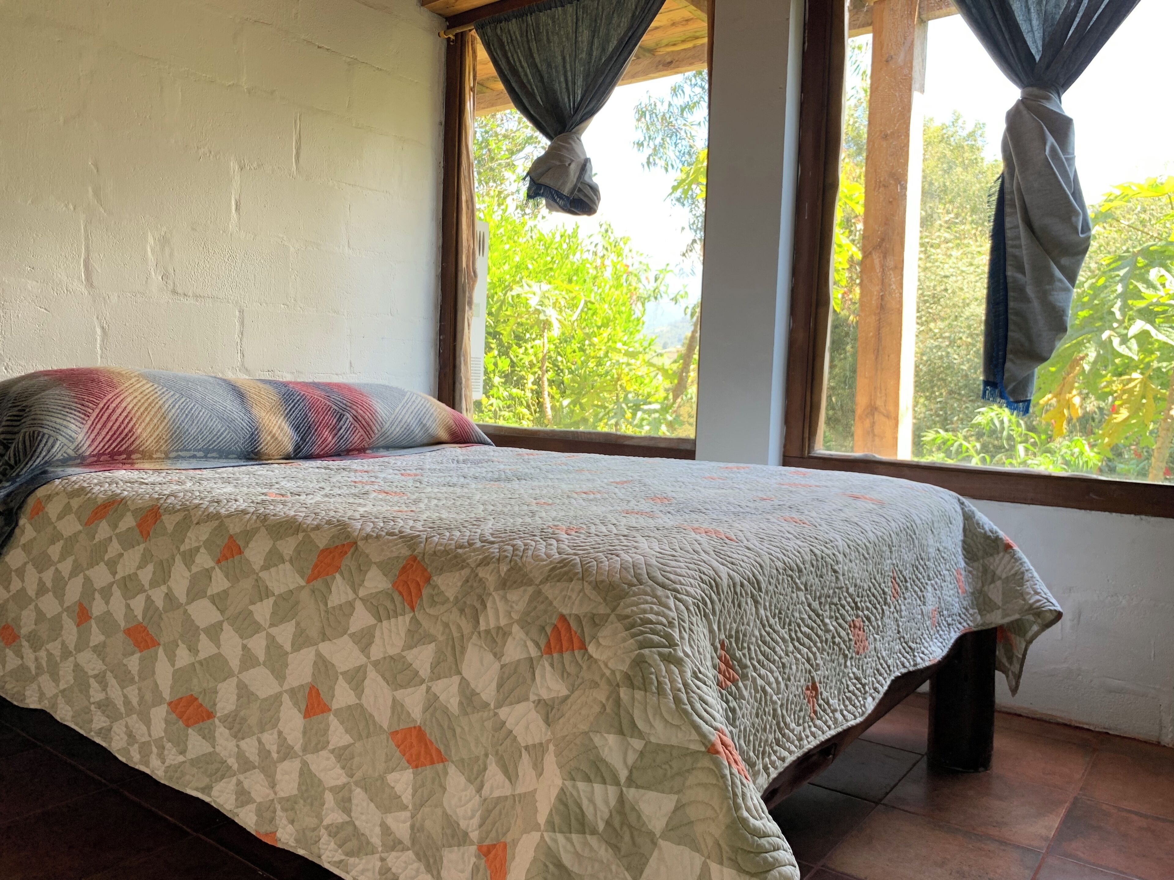 2 chambres, Wi-Fi gratuit, draps fournis