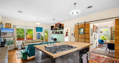 Eclectic 3 Bedroom Block From South Congress!