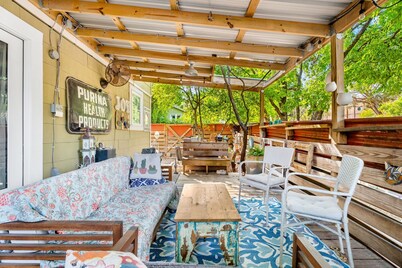 Eclectic 3 Bedroom Block From South Congress!