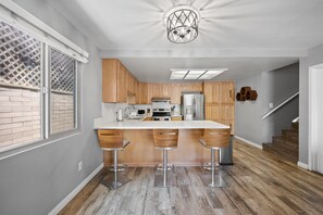 Private kitchen - University Heights 4 bd/2 bath  (San Diego)