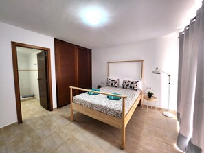 3 soverom, strykejern/-brett, reiseseng for barn og wi-fi