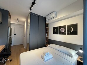 Studio 5001 B