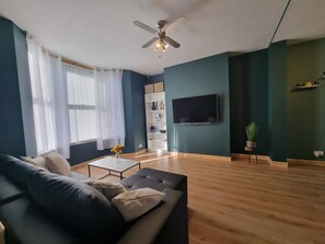 スマートテレビ、テーブルサッカー台