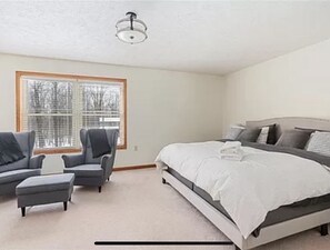 5 Schlafzimmer, Reisekinderbett, kostenloses WLAN, Bettwäsche