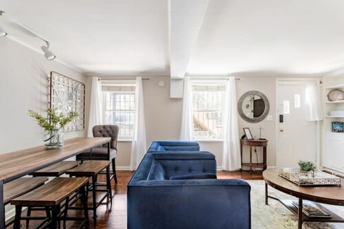 Hidden Garden Retreat in the Heart of Historic Savannah