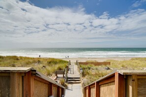 On the beach - Oceanfront Watsonville Condo w/ Beach Access! (Watsonville)