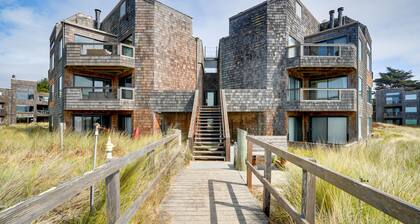 Oceanfront Watsonville Condo w/ Beach Access!