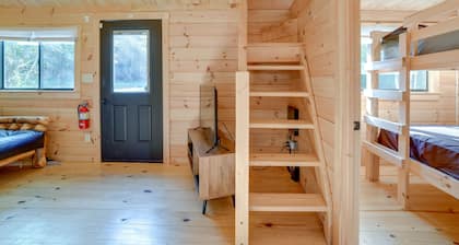 Catskills Tiny Home Cabin: Surrounded by Nature!