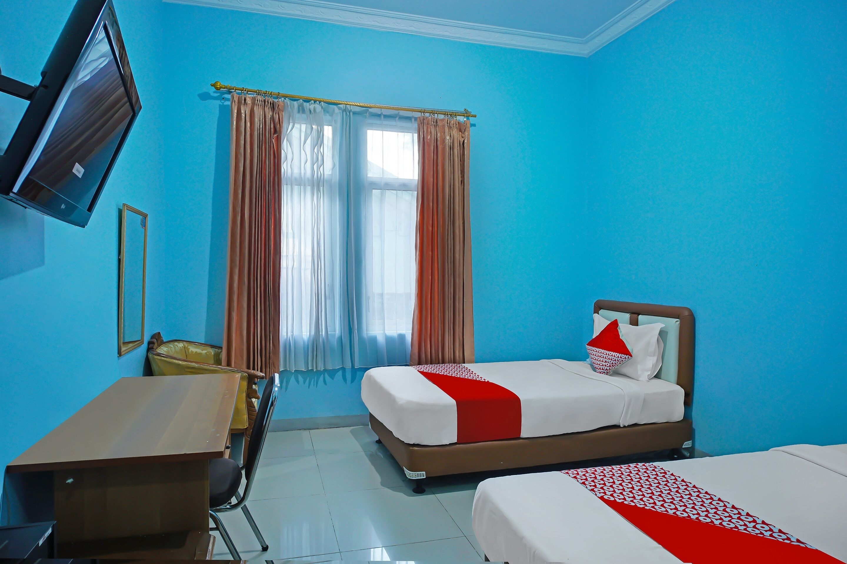 华丽双床房 | 办公桌、笔记本电脑工作区、免费 WiFi、床单