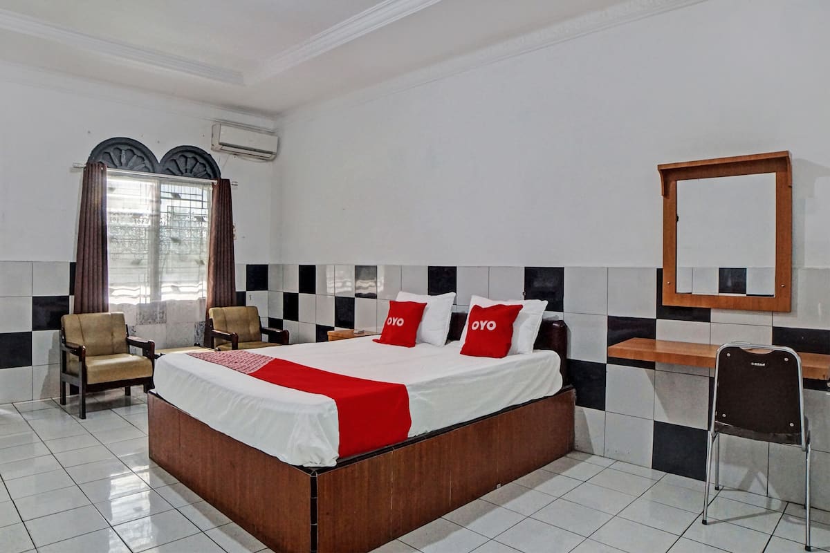 Kamar Double Keluarga | Meja kerja, ruang kerja ramah laptop, Wi-Fi gratis, dan seprai linen