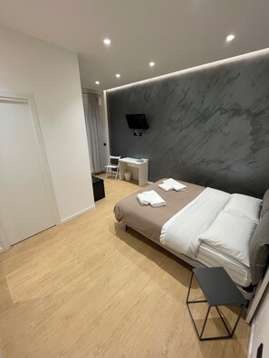Deluxe Room, 1 Bedroom, Ensuite
