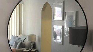 Interior - Harbourside Style, 2 Bed, A/C, Pool -Elizabeth Bay (Elizabeth Bay)