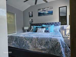 1 bedroom, iron/ironing board, WiFi, bed sheets - Brand New Modern King Suite10mins from Downtown (Athens)