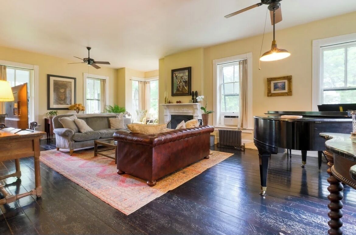 Elizabeth House + Creekside Cabins - Hudson Valley - Event Estate Sleeps 20 - Hudson