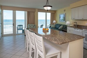 Interior - Large Studio on the Beach! (Ormond Beach)