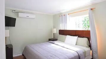 1 habitación, tabla de planchar con plancha, wifi y ropa de cama