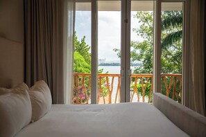 5 chambres, fer et planche à repasser, lit de bébé portatif, Wi-Fi