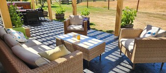Stunning 2BR cottage on Vancouver Island in Natural Adventure Paradise!