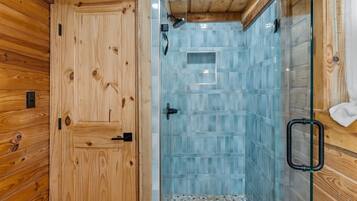 Douche, serviettes fournies