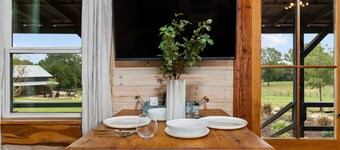 The Hendo - Cabin #1 - Studio Style