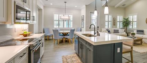 Fridge, microwave, stovetop, dishwasher