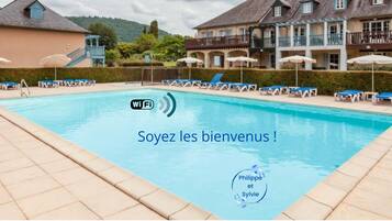 Piscine extérieure, piscine chauffée