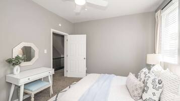 Rumah, Beberapa Tempat Tidur, patio, pemandangan kebun | 6 kamar tidur dan didekorasi berbeda-beda