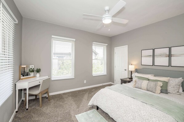 House, Multiple Beds, Patio, Garden View | 6 bedrooms, individually decorated, individually furnished, free WiFi - Queen City Grand House (Cincinnati)