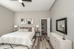 6 bedrooms, individually decorated, individually furnished, free WiFi