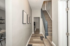 House, Multiple Beds, Patio, Garden View | Interior