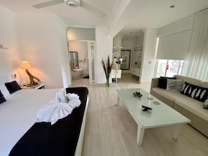 Deluxe Double Room | Egyptian cotton sheets, premium bedding, minibar, in-room safe - Casa Veintiuno (Sosúa)