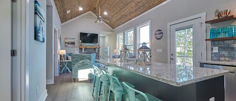 Cottage | Living area